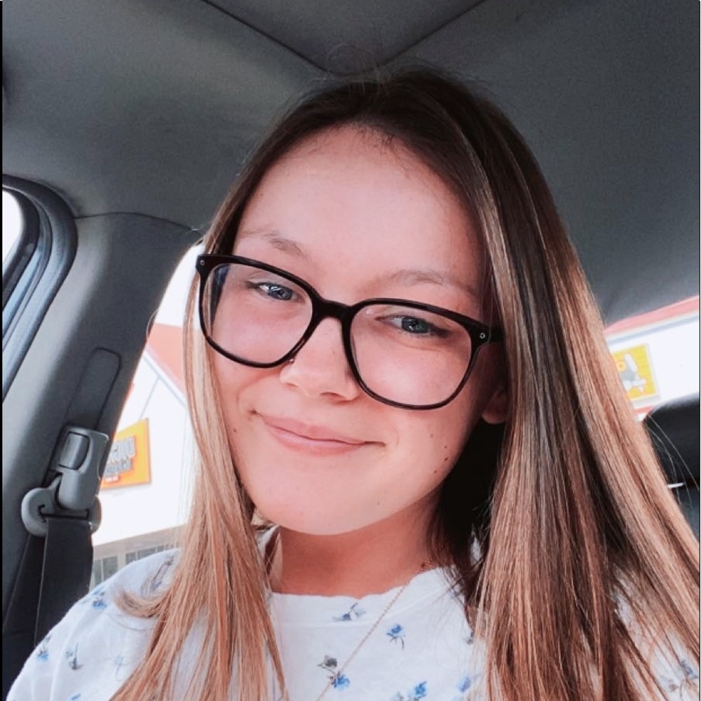 Meet your Posher, Hannah